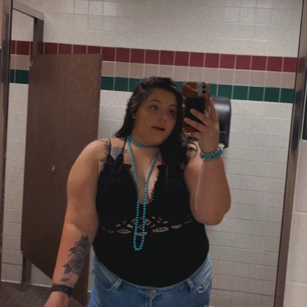 Meet your Posher, Brooke